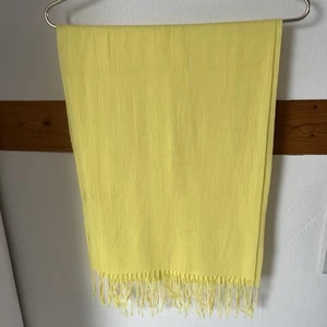 Codello Damen Schal Tuch rechteckig gelb Polyester Viskose ca. 72 cm. / 188cm. - Bild 1 von 5