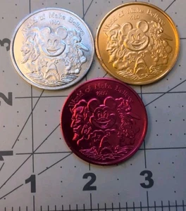 Krewe of Jupiter 1980 Mickey Mouse Aluminium Karneval Doubloon (x3) #MDG - Bild 1 von 10