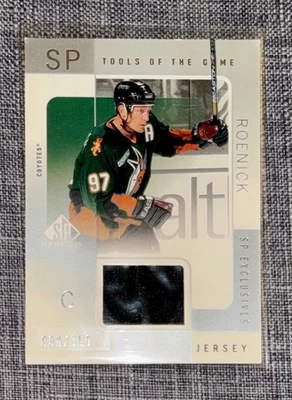 2001 SP GAME USED EDITION JEREMY ROENICK GAME WORN JERSEY TOOLS OF THE TRADE - Image 1 of 2