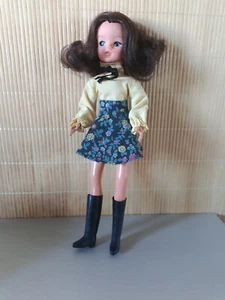 muñeca sindy de florido con el conjunto original made in spain - Photo 1/6