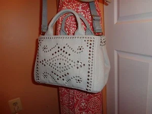 Neu mit Etikett Prada Denim Nube (hellgrau) NIETEN STRASS Beuteltasche Schulter BN2439 NEU - Bild 1 von 10