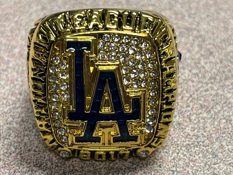 2017 LOS ANGELES DODGERS CHAMPIONSHIP RING SIZE 11 Cover