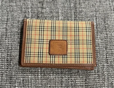 Auténtico tarjetero Burberry vintage a cuadros Nova con borde de cuero marrón Foto 1 de 4