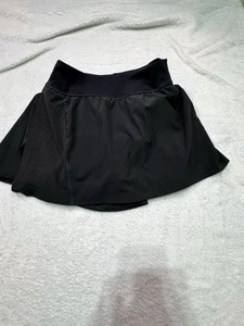 Spanx Get Moving Very Black Skort Tennis Golf Pickle Ball Activewear Size Medium - Picture 1 of 11