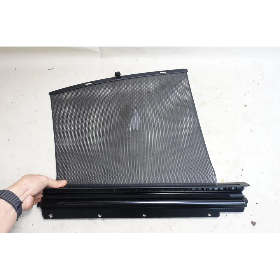 12-18 BMW F30 F80 Serie 3 M3 Sedán Puerta Trasera Izquierda Rodillo Parasol Fábrica Fabricante de Equipo Original Foto 1 de 4