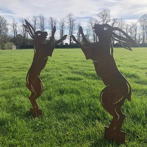 2 GRANDI LEPRI DA BOXE METALLO ARRUGGINITO decorazioni giardino idee regalo di Natale uniche - Foto 1 di 6