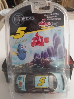 2003 Motorworks 1:64 Die-Cast Finding Nemo Nascar #5 Terry LaBonte - Image 1 of 4