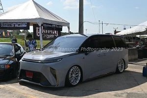 Auto Foto 12x8 - MG Maxxus 9 - Bild 1 von 2