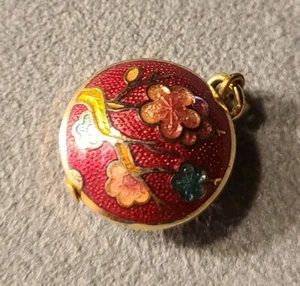 Small Cloisonne Charm Pendant Red - Picture 1 of 2