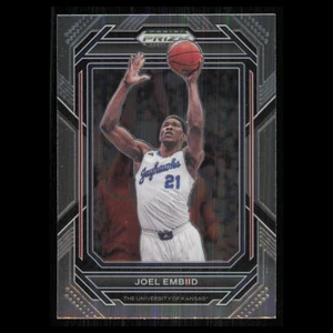 Tarjeta de baloncesto Joel Embiid #52 2023 Panini Prizm selecciones del draft Kansas Jayhawks casi nueva - Imagen 1 de 3