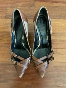 GUC BURBERRY NOVA CHECK BUCKLE BROWN LEATHER POINTY TOE HEELS PUMPS SHOES 37.5 - Picture 1 of 7