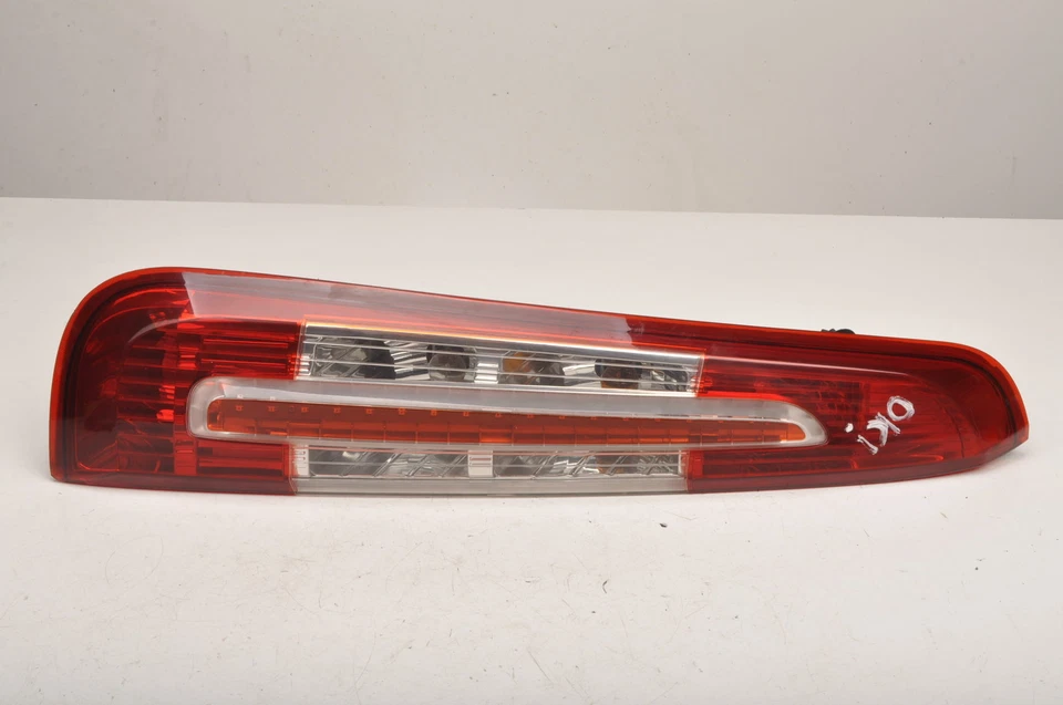 FORD FOCUS C-MAX Luz Trasera Izquierda - Imagen 1 de 4