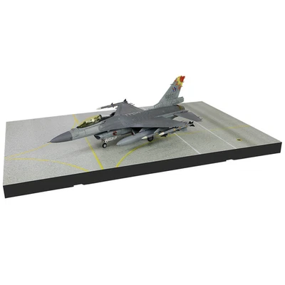 Lockheed Martin F16A Block 20 ROCAF 26TH TFG Hualian AB No.6677 1:72 813005A - Image 1 of 4