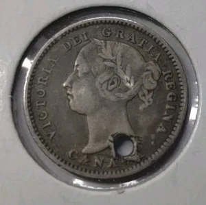 Moneda de diez centavos de plata canadiense 1888 bonitos detalles, perforada - Imagen 1 de 2