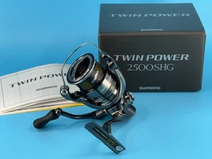 NEW Shimano 24 Twin Power 2500SHG Left/Right Hand Retrieve - Picture 1 of 1