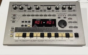 Roland MC-303 Groove Box Synthesizer Sequencer Drum Machine Tested Used - Picture 1 of 7