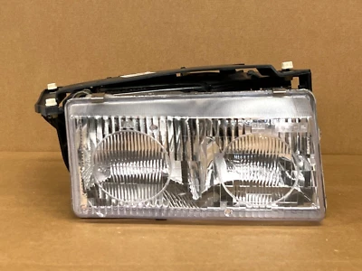 ⭐¡BONITO! Faro completo derecho Chevrolet Corvette C5 1997-2004 con motor OEM Foto 1 de 4