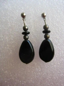 Black Stone & Bead's Dangled Pierced Earrings - Picture 1 of 4