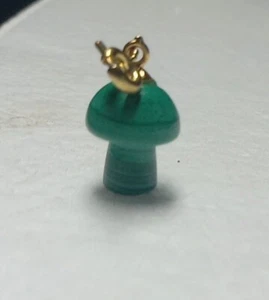 1 Malachite Mushroom Pendant / Charm Small Jewelry Protection & Healing Crystal - Picture 1 of 4