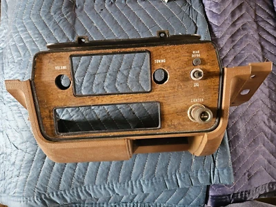 AMC Spirit Eagle Center Radio Surround Trim Bezel Trim Ash Tray Dash Woodgrain - Image 1 of 4