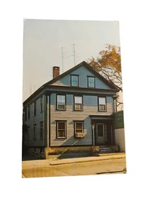 Vtg PhotoChrome Real Picture Postcard Of A House In The Massachusetts In The USA - Picture 1 of 1