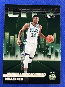 2022-23 #15 Giannis Antetokounmpo Panini Hoops Basketball City Edition - Picture 1 of 2