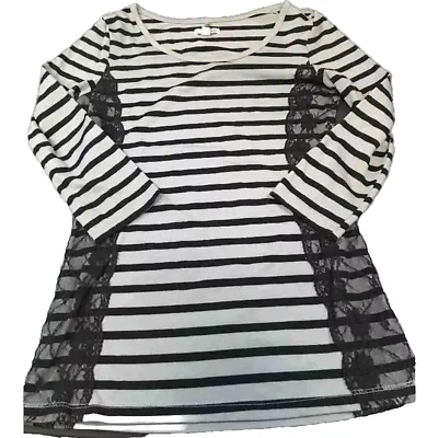 Camisa Bongo Gris y Negra Manga 3/4 Rayas Niñas Talla Mediana Top Foto 1 de 4