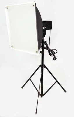 Multiblitz Profilite Foto-StudioBlitz mit Stativ und Softbox. 12327 - Bild 1 von 4