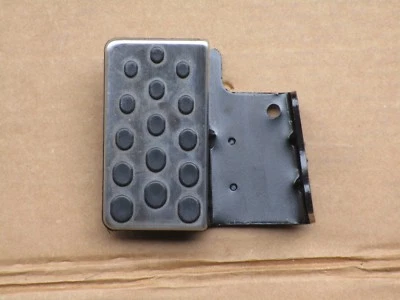 99-04  MUSTANG DEAD PEDAL GT COBRA  OEM 4.6 DOHC SOHC  - Image 1 of 3