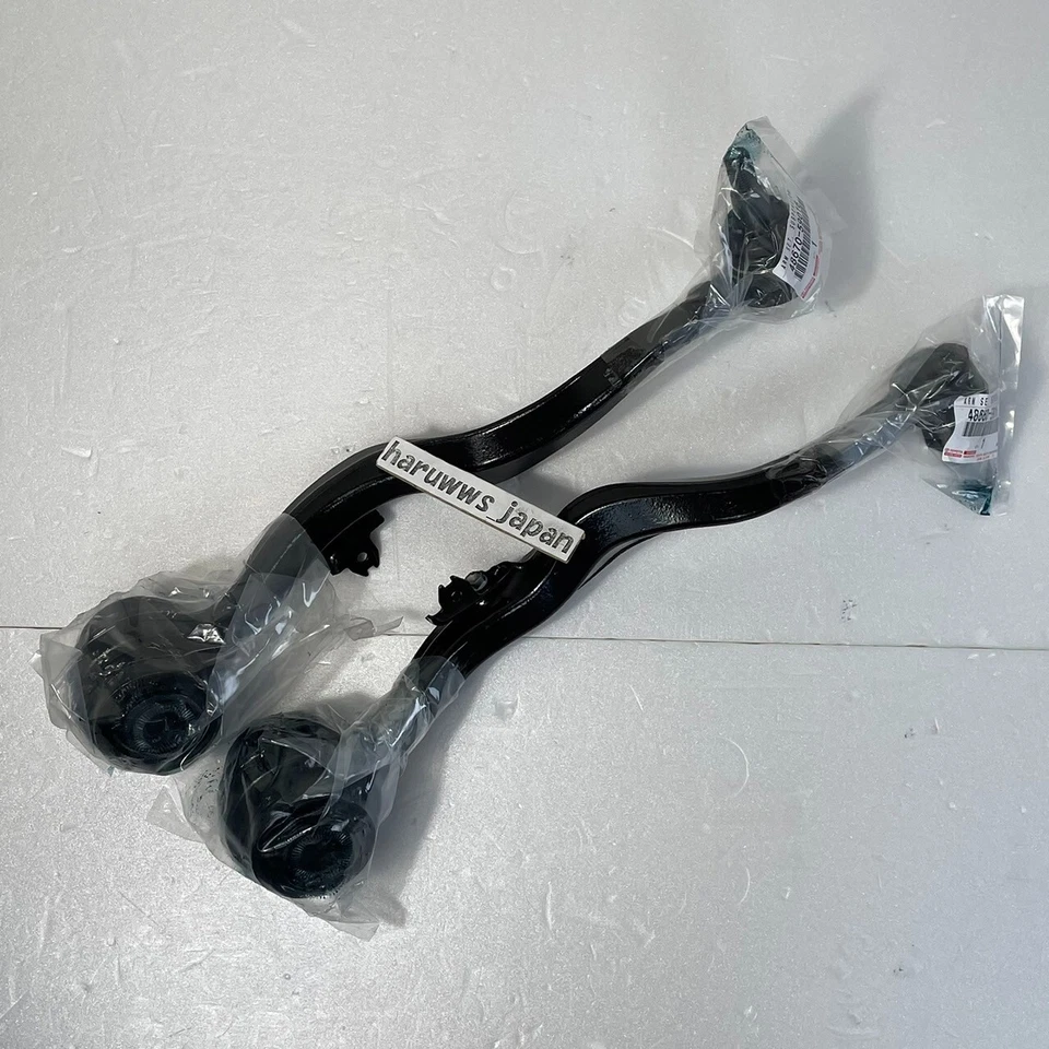 Juego de brazo de control inferior delantero derecho izquierdo genuino LEXUS LS460 LS600h AWD No.2 OEM Foto 1 de 4
