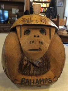 VINTAGE HAND CARVED COCONUT MONKEY W/ GLASSES & HAT BAHAMAS TIKI SOUVENIR BANK - Picture 1 of 8