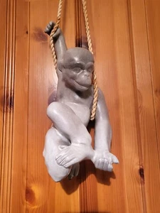 Keramik Figur Affe, hängend, 28 cm H. 600 Gr., grau, Karlsruhe ? Bückeburger? - Bild 1 von 9