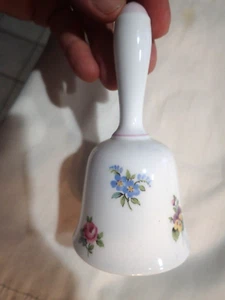 VINTAGE CROWN STAFFORDSHIRE FINE BONE CHINA BELL WHITE WITH FLOWERS - Picture 1 of 9
