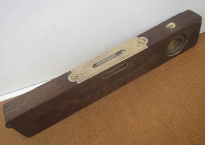 Vintage NAGAF, London Wooden & Brass Spirit Level Hand Tool - Image 1 of 4