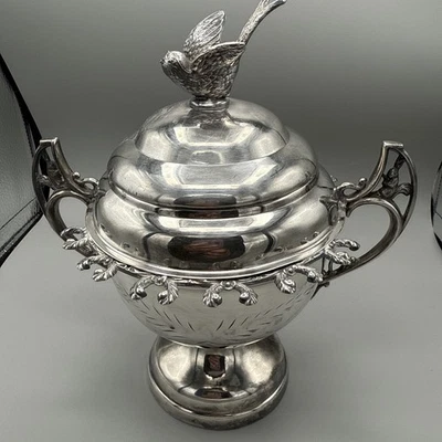Antique WARREN SILVEPLATE New York  Sugar bowl No Spoons - Image 1 of 4