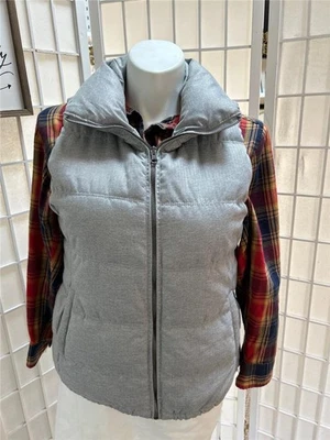 Women's Old Navy Large Silver Gray  Zip Up Puffer Vest - Image 1 of 4
