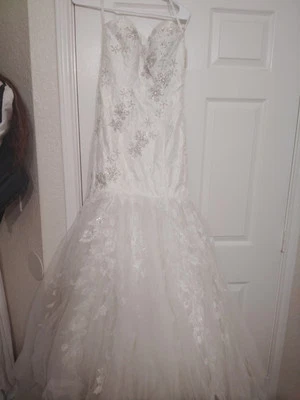 Vestido de novia oleg cassini estilo CWG482 talla 4 Foto 1 de 4