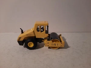 NZG 475 , Bomag Walze , Gelb , in OVP, 1:87 - Bild 1 von 5
