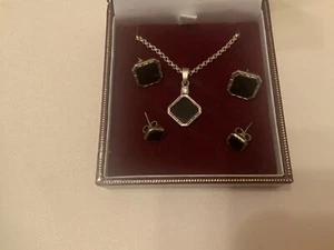 Vintage schwarze Onyx- und Sterlingsilber-Halskette und Ohrringe - Bild 1 von 5