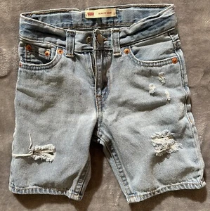 Levi's Kids Denim Short Size 5. Gently Used - Picture 1 of 5