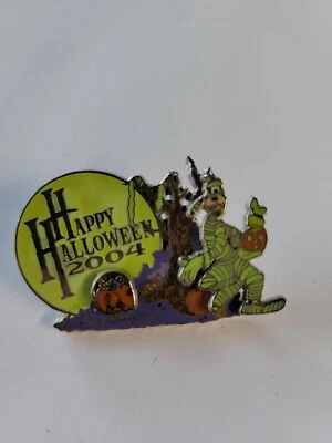 DISNEY WDW TRICK TREAT HAPPY HALLOWEEN 2004 GOOFY DRESSED AS MUMMY LE 1500 PIN - Изображение 1 из 2