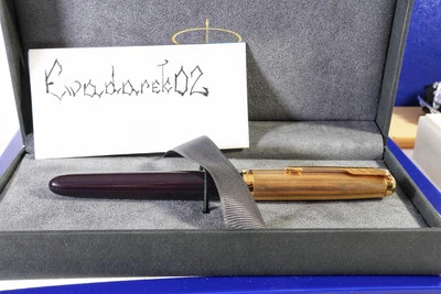 Pluma Estilográfica Parker 51 en Ciruela con Borde Dorado - Punta Media Plumín Dorado, MIRAR Foto 1 de 4