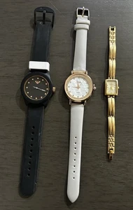 Lote de relojes para mujer Roxy Vivani y Anne Klein - Imagen 1 de 5