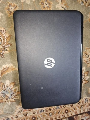 hp laptop - Image 1 of 4
