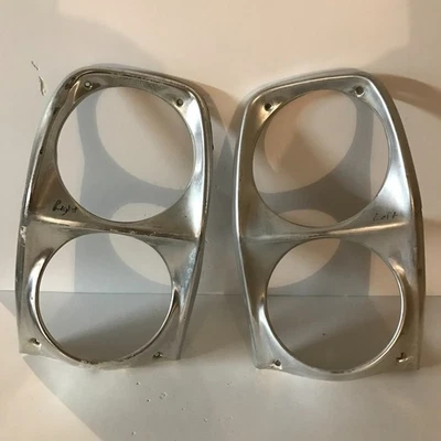 Biseles de luz de cabeza Ford Fairlane 1966 Foto 1 de 4