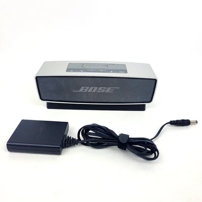 Altavoz Bluetooth Bose SoundLink Mini I plateado con base graves profundos y sonido - probado Foto 1 de 4