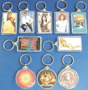 10 KEY RINGS ACRYLIC FOBS OF VARIOUS SINGERS, CONCERT SOUVENIRS FROM 2005 & 2006 - Picture 1 of 5