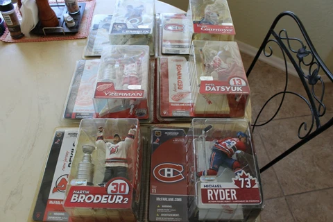 NHL MCFARLANES: DIONNE, ESPOSITO, HULL, DATSYUK, LEMIEUX, YZERMAN, ROENICK++ Cover