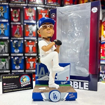 Bobblehead exclusivo de Julio Urias Los Angeles Dodgers Highlight Series MLB Foto 1 de 4