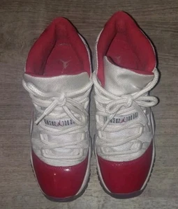 2022 Nike Air Jordan 11 Retro Youth Size 6y Red &white Shoes 378038 116 - Picture 1 of 6
